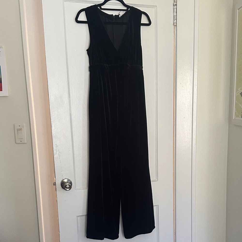 Ingrid & Isabel Black Velvet Sleeveless Jumpsuit